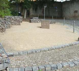 Emil-Herz-Platz vor dem Jüdischen Friedhof