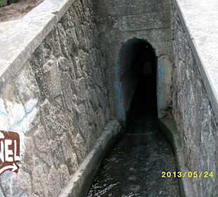 Eingang zum Tunnel 183 mt 7 Quellen
