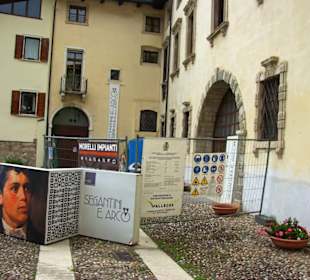 Palazzo dei Panni im Hof