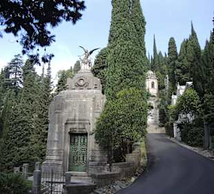 Impression des aussergewöhnlichen Friedhofs