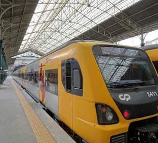 Auf dem Bahnsteig im São Bento