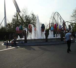 Brunnen vor dem Eingang