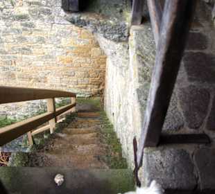 Auf-/ Abgang Stadtmauer sehr Steil