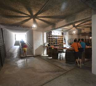 Embona Weinfabrik Emery Wines