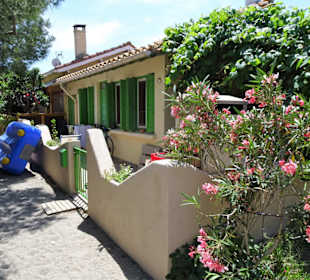 Der Charme der Strandhäuser von Le Racou