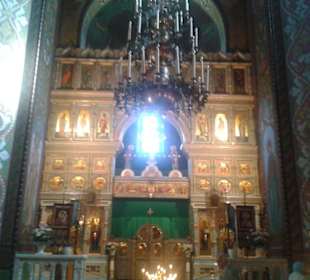 Peter Paul Kathedrale vor Palastanlage Peterhof