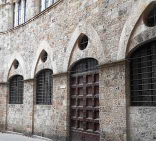 Palazzo Chigi-Saracini