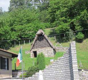 Archiologischer Stall in Stazzona