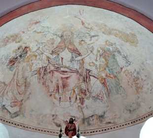 Erhaltenes Fresko in der Apsis der Kirche