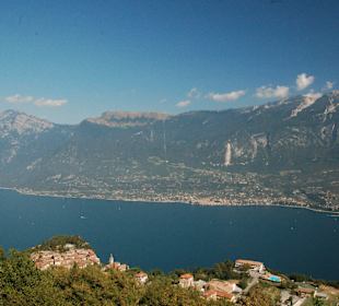 Blick über Pieve zum Monte Baldo