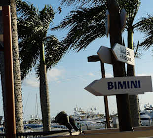 Park neben dem Parkplatz