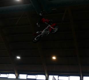 Action FMX-Jump