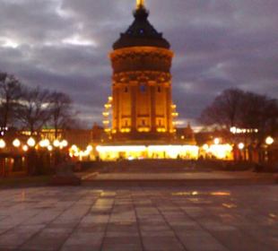 Wasserturm bei Nacht 2