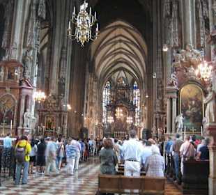 Landausflug Wien: Im Stephansdom