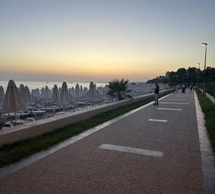 Strandpromenade Lale Sok Side