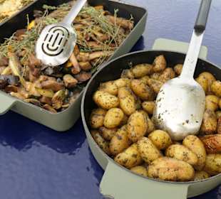 Abendessen vom Buffet beim jil Rooftop Drink&Dine