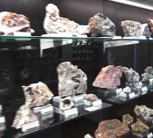 Museum für Mineralien und Mathematik