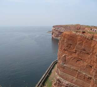 Die Küste ist dem Meer ausgeliefert...