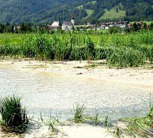 Zulauf zum See mit glasklarem Wasser