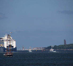 Kieler Förde Fähre vor Laboe
