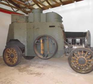 Frühe Panzertechnick