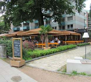 Blick auf den Biergarten