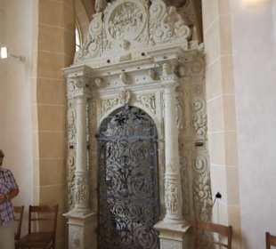 Portal zur Bünau Kapelle