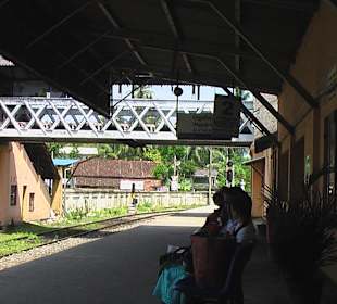 Bahnsteig 2 nach Galle
