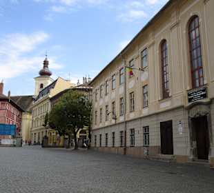 Piața Albert Huet / Huet Platz