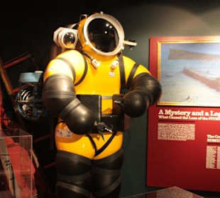 Great Lakes Shipwreck Museum