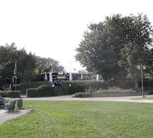 Gaststätte an der Rheinpromenade