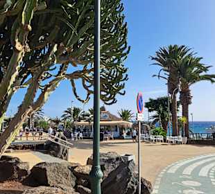 Strandpromenade Costa Teguise