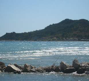 Blick auf den Strand von Alikanas