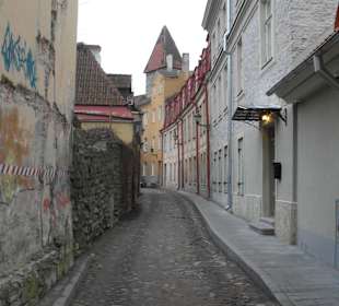 Узкие старые улицы