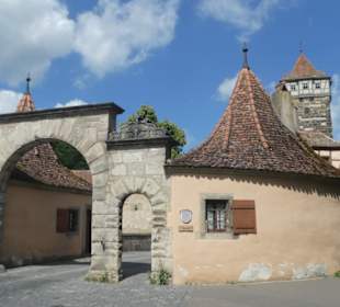 Bei der Rödertoranlage in Rothenburg ob der Tauber