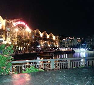 Clark Quay am Abend