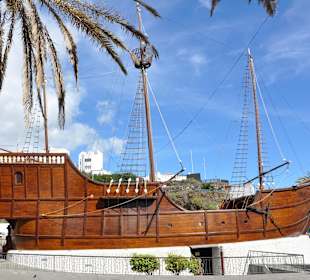 Schifffahrtsmuseum "Naval" in der Santa Maria