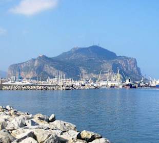 Hafen von Palermo