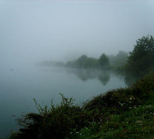 Die Isar im Nebel