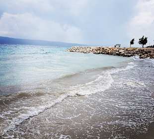Strand Omis