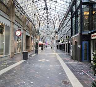 Rundgang durch die Lloyd Passage