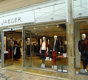 Viele Markenshops im Outletcenter