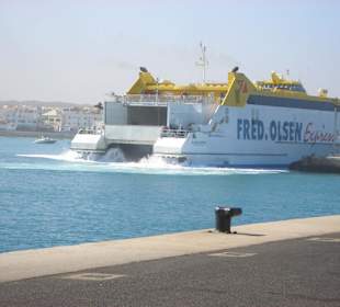 Fähre nach Lobos