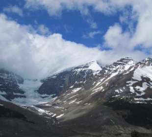 Dome Glacier neben dem Athabasca-Gletscher