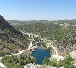 Blick vom Staudamm in das Manavgattal