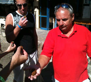 OM bei Nahrungsverteilung