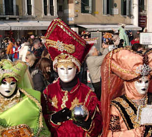 Venezianische Masken
