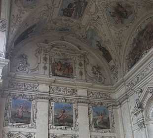 Sala Terrena - obrazy na zdech a stropech