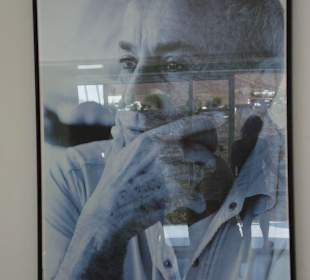 Sen. Cesar Manrique -leider nicht entspiegelt-