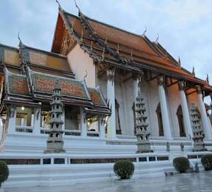 Wat Suthat